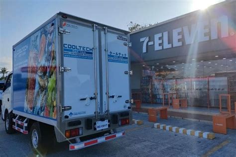 7 things to consider when ordering a ref van.